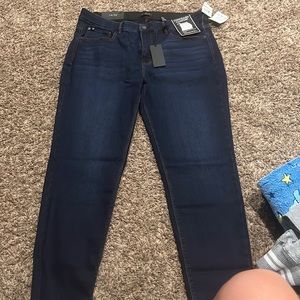 womens jeans. NEW WITH TAGS